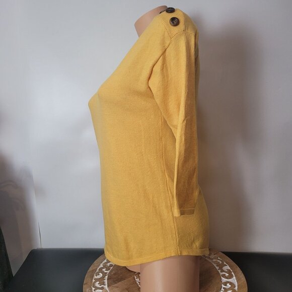 Carolyn Taylor Yellow Button Detail 3/4 Sleeve Knit Top - Picture 11 of 12